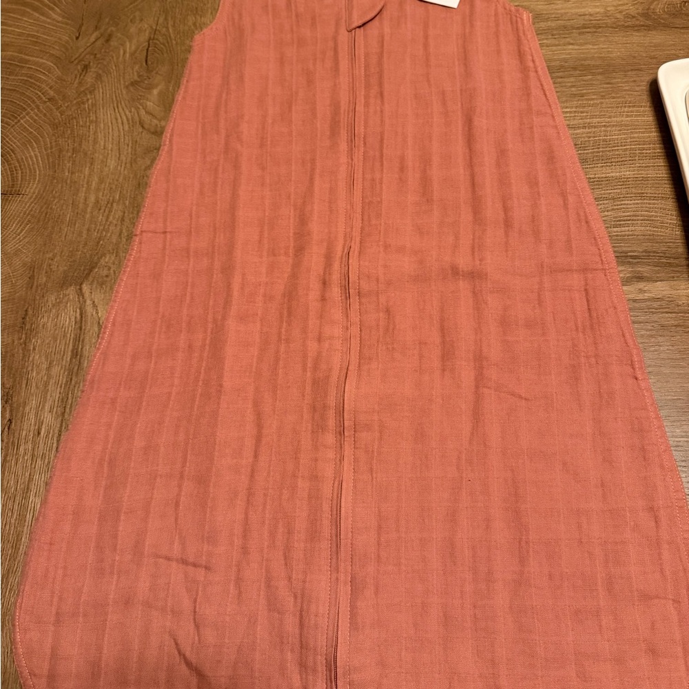 Mushie 100% Organic Cotton Sleep Bag in Rust - Picture 2 of 5